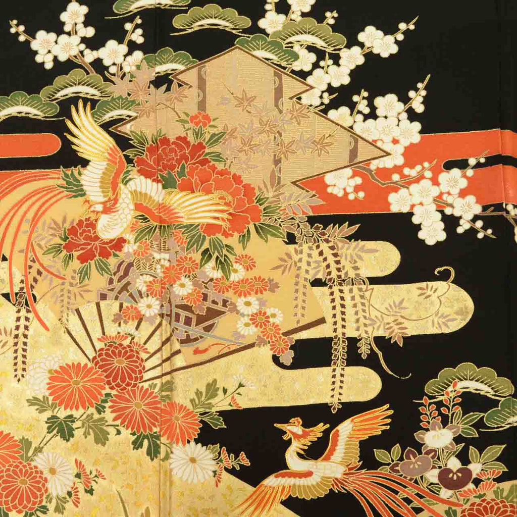 [Used] Recycled Kimono, Black Tomesode (formal kimono), Lined, Pure Silk, Ready-made, Sleeve Length 68.0cm (26.8in), Body Length 162.7cm (64.1in), Size L, Black, Phoenix Pattern, Double-layered, Five Family Crests, Gold Embroidery, uu1453b 