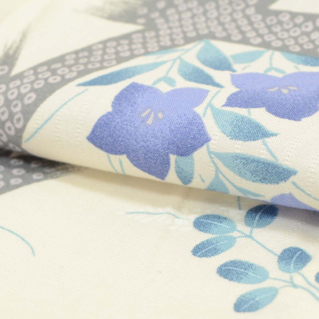Vintage Japanese Yukata | Women's Yukata | White Cotton | Bellflower Hagi | Ichida Hiromi | Size L | Sustainable | uu1467b