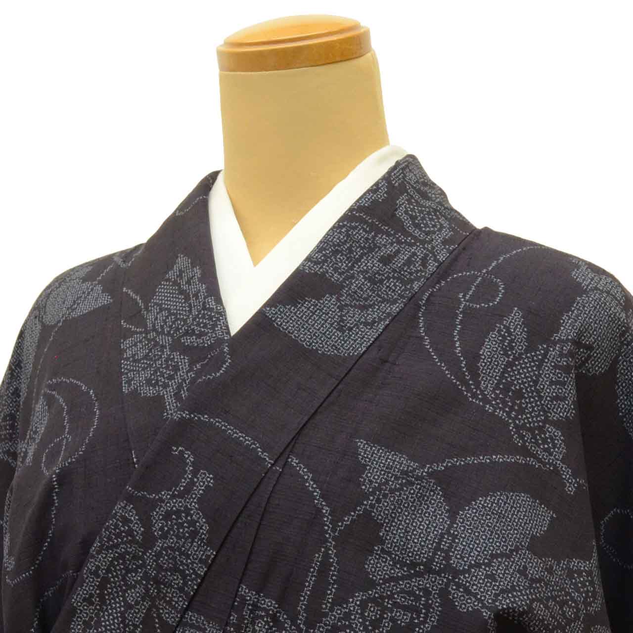 Vintage Japanese Kimono | Yuki Tsumugi | Navy Silk | Butterfly Tortoiseshell Kasuri | UNESCO Heritage | Size M-L | Sustainable | uu1602b