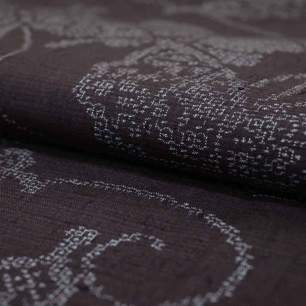 Vintage Japanese Kimono | Yuki Tsumugi | Navy Silk | Butterfly Tortoiseshell Kasuri | UNESCO Heritage | Size M-L | Sustainable | uu1602b