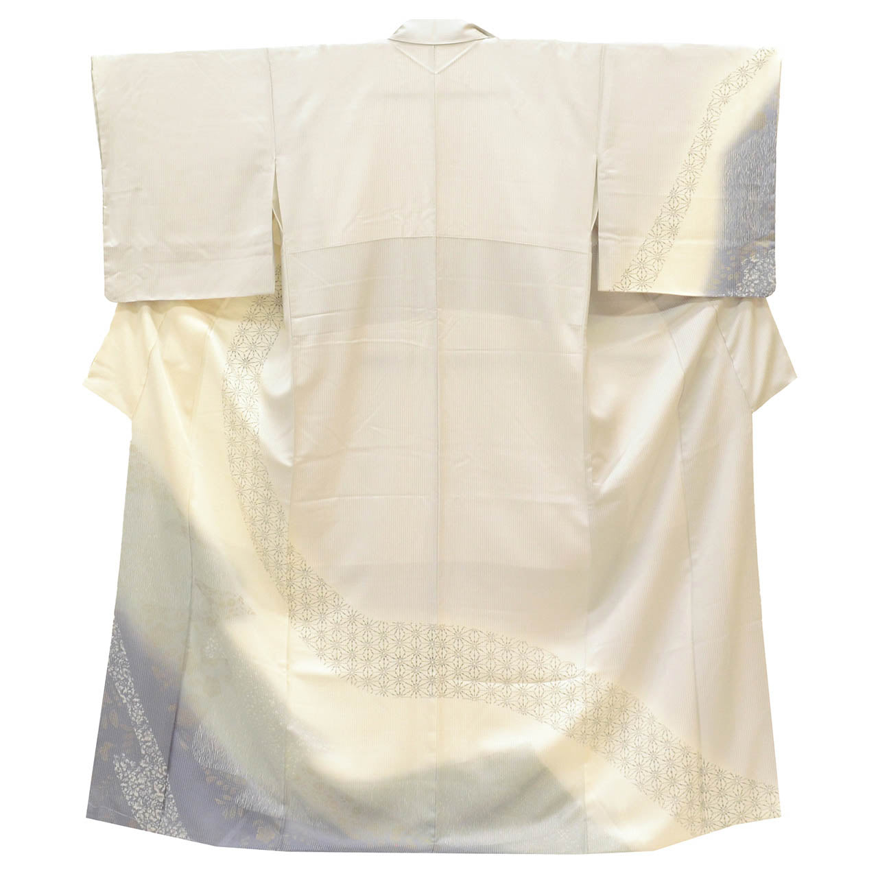 [Used] Recycled Kimono, Visiting Kimono, Pure Silk, Size M, Excellent Condition, Length 160cm, Sleeve Length 64.8cm, Lined, Ready-made, Beautiful Condition, Unused, Tango Chirimen Silk, Gold Leaf, Gray, Hemp Leaf Pattern, Reused uu1661b 