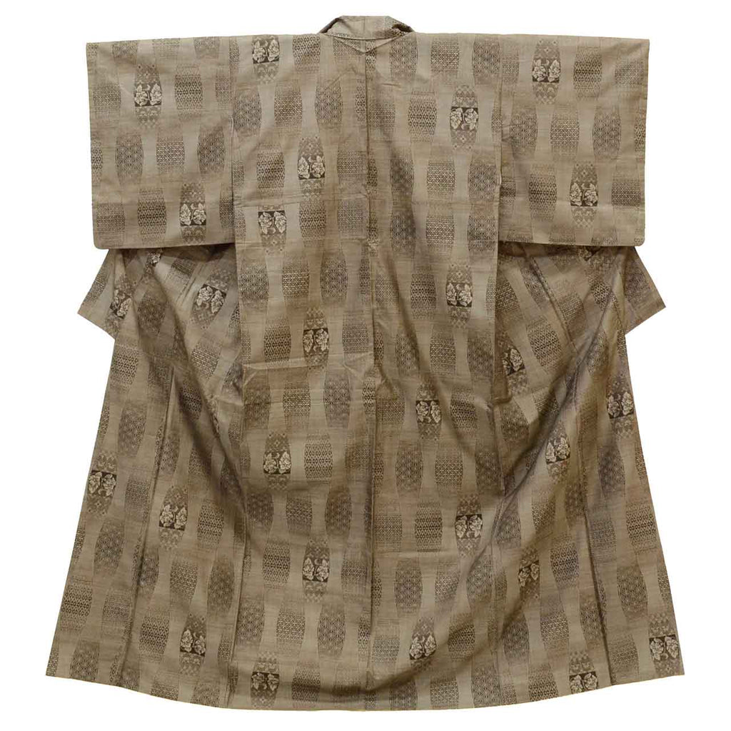 Vintage Japanese Kimono | Oshima Tsumugi | Brown Silk | Tatewaku Floral | Mud-dyed | 12-thread | Kata-su Style | Sustainable | uu1664b