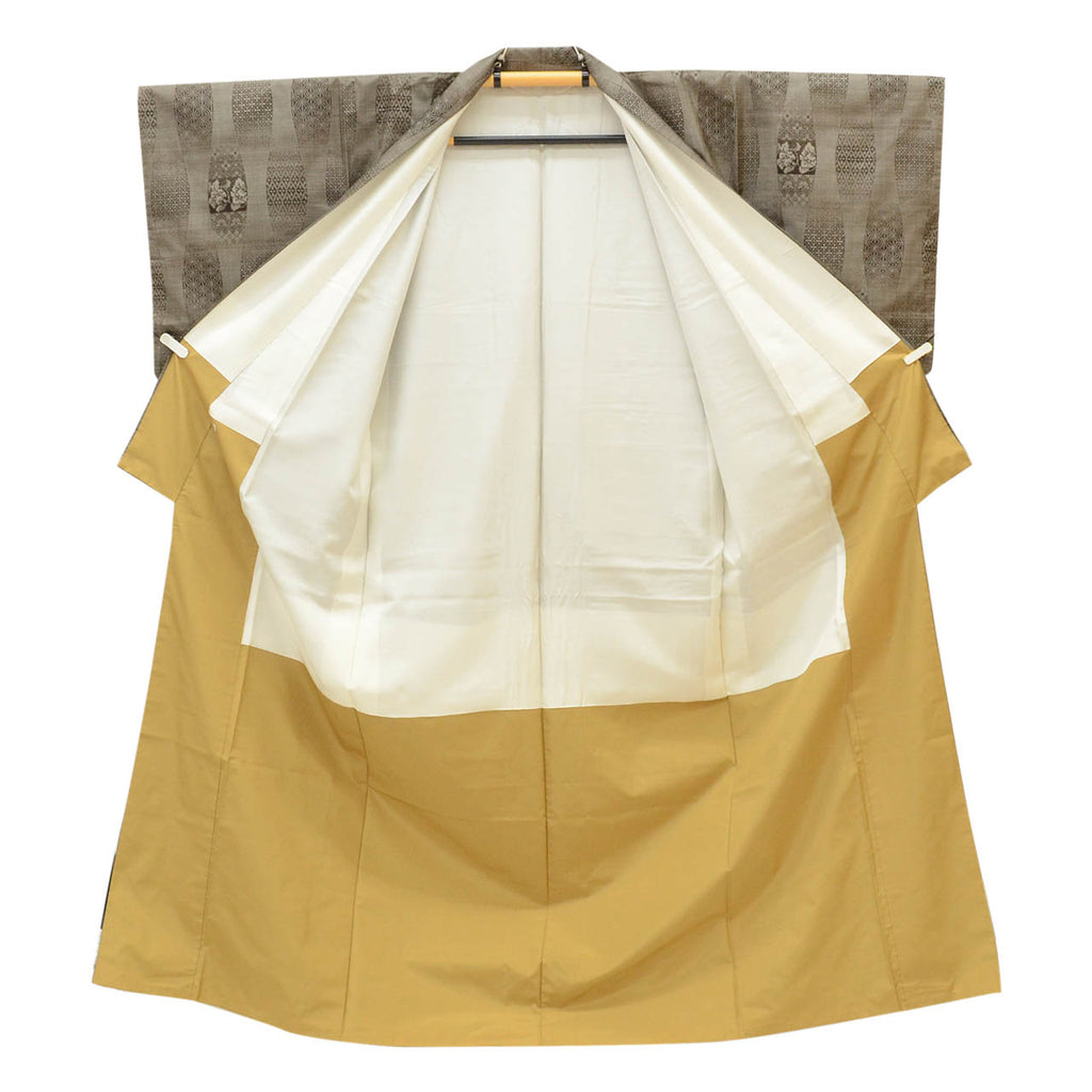 Vintage Japanese Kimono | Oshima Tsumugi | Brown Silk | Tatewaku Floral | Mud-dyed | 12-thread | Kata-su Style | Sustainable | uu1664b