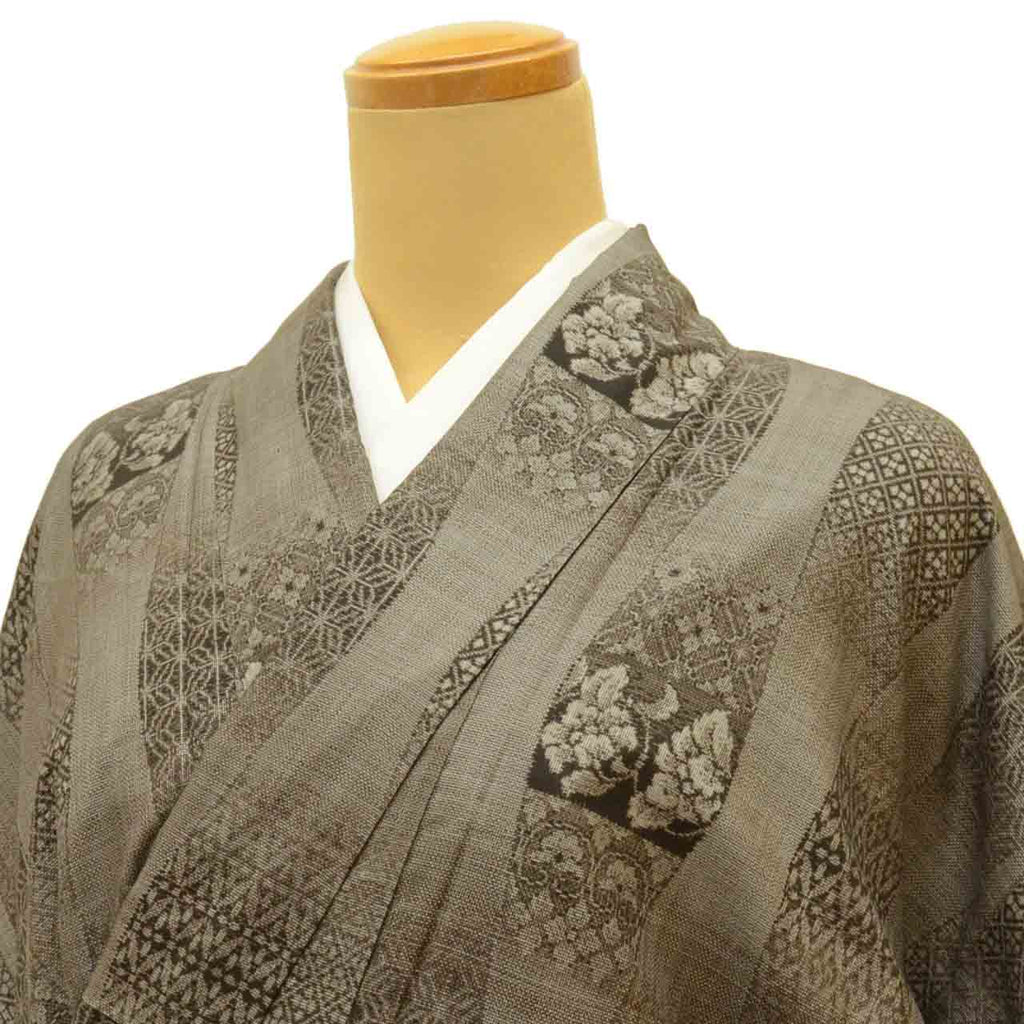Vintage Japanese Kimono | Oshima Tsumugi | Brown Silk | Tatewaku Floral | Mud-dyed | 12-thread | Kata-su Style | Sustainable | uu1664b