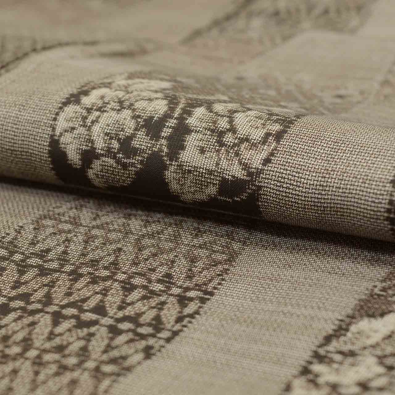 Vintage Japanese Kimono | Oshima Tsumugi | Brown Silk | Tatewaku Floral | Mud-dyed | 12-thread | Kata-su Style | Sustainable | uu1664b