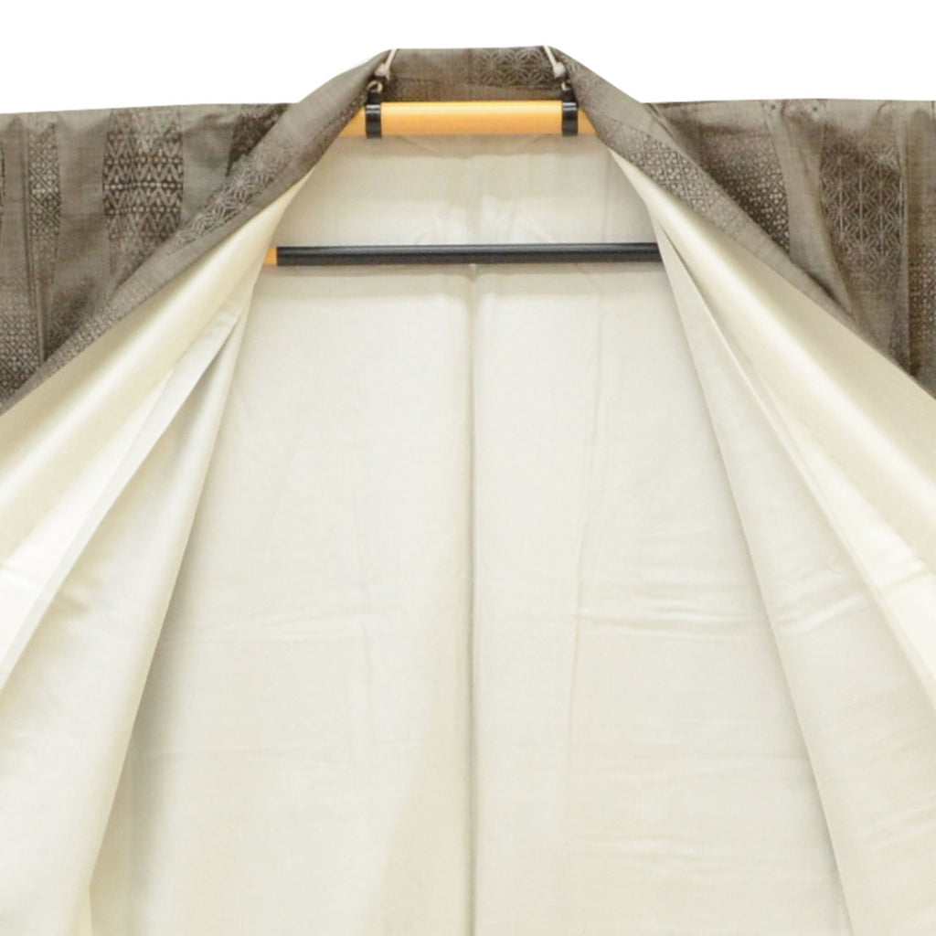 Vintage Japanese Kimono | Oshima Tsumugi | Brown Silk | Tatewaku Floral | Mud-dyed | 12-thread | Kata-su Style | Sustainable | uu1664b