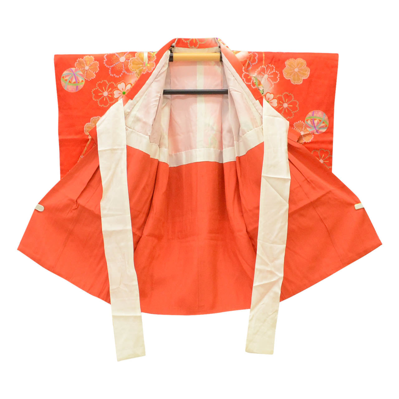 [Used] Recycled Kimono, Children's Kimono and Haori Set, Girl's, Pure Silk, Recycled Haori Ensemble, Ready-made, Sleeve Length 38.0cm (15.0in), Body Length 72.0cm (28.3in), Red, Ball Pattern, Gold Embellishments, uu1671b 