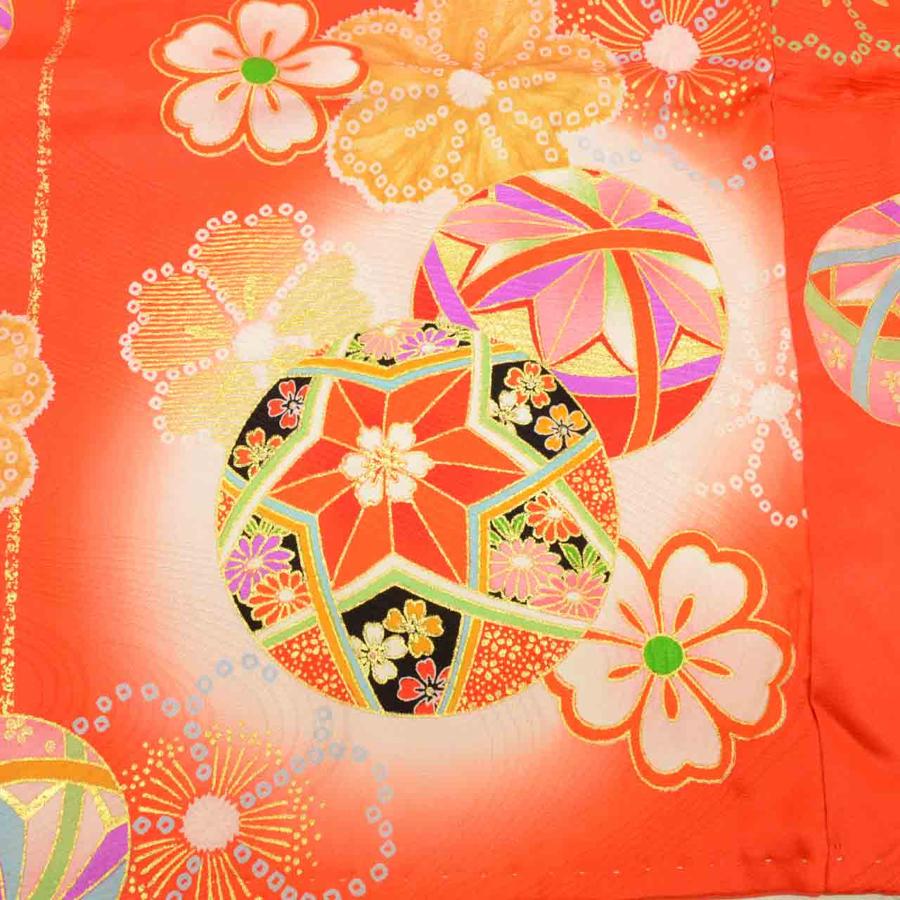 [Used] Recycled Kimono, Children's Kimono and Haori Set, Girl's, Pure Silk, Recycled Haori Ensemble, Ready-made, Sleeve Length 38.0cm (15.0in), Body Length 72.0cm (28.3in), Red, Ball Pattern, Gold Embellishments, uu1671b 