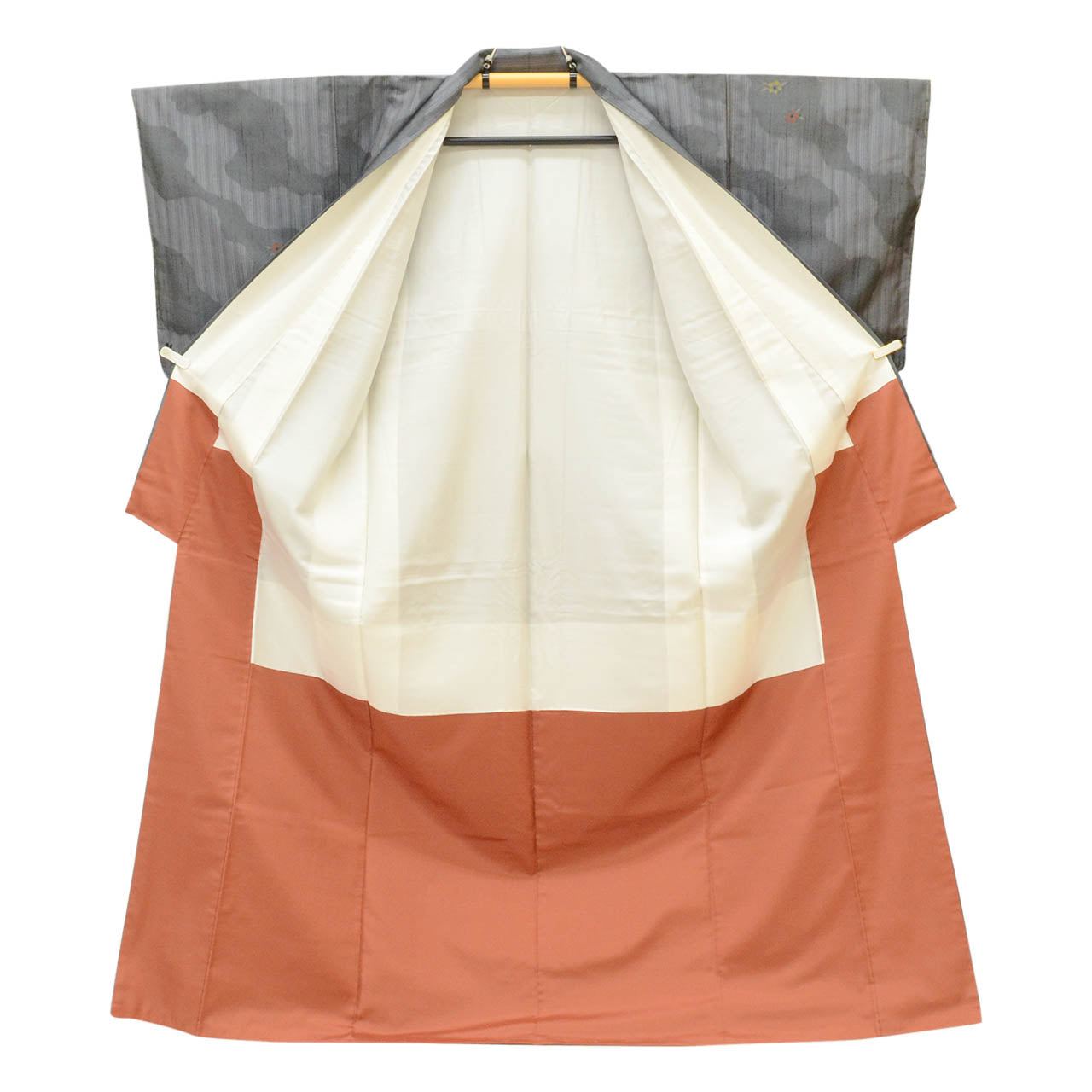 Vintage Japanese Kimono | Tsumugi | Gray Silk | Domyoji-dori Floral | Echigo Mingei Kasuri | Unused | Size L | Sustainable | uu1706b