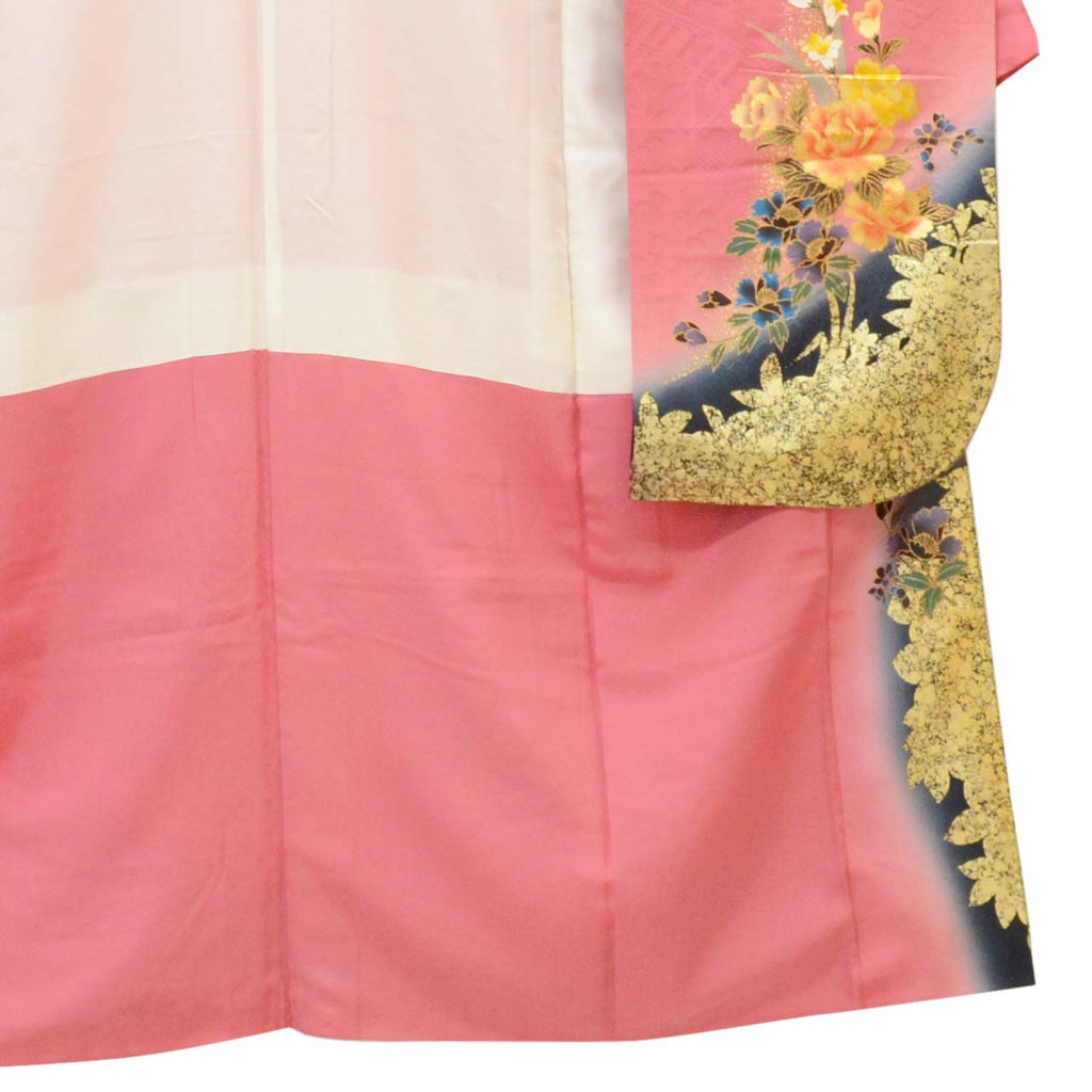 [Used] Recycled Kimono, Furisode (long-sleeved kimono), Pure Silk, Size M, Good Condition, Length 157.0cm (61.8in), Sleeve Length 65.0cm (25.6in), Lined, Ready-made, Gold Embroidery, Gold Thread, Pink Peony, uu1713b 