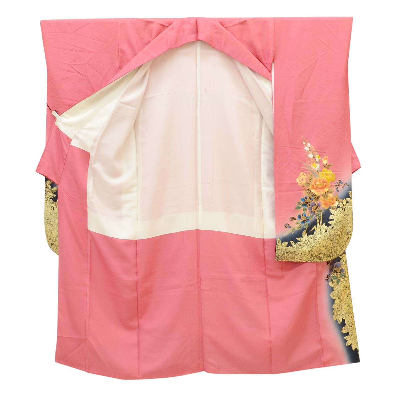 [Used] Recycled Kimono, Furisode (long-sleeved kimono), Pure Silk, Size M, Good Condition, Length 157.0cm (61.8in), Sleeve Length 65.0cm (25.6in), Lined, Ready-made, Gold Embroidery, Gold Thread, Pink Peony, uu1713b 