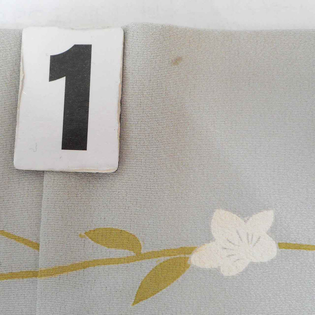 [Used] Recycled Kimono, Visiting Kimono, Pure Silk, Size L (Slightly Plus Size L), Excellent Condition, Length 163.5cm (64.4in), Sleeve Length 66.5cm (26.2in), Lined, Ready-made, Signed, Kaga Yuzen, Artist's Work, Gray, Autumn Flowers, Reused uu1719b 