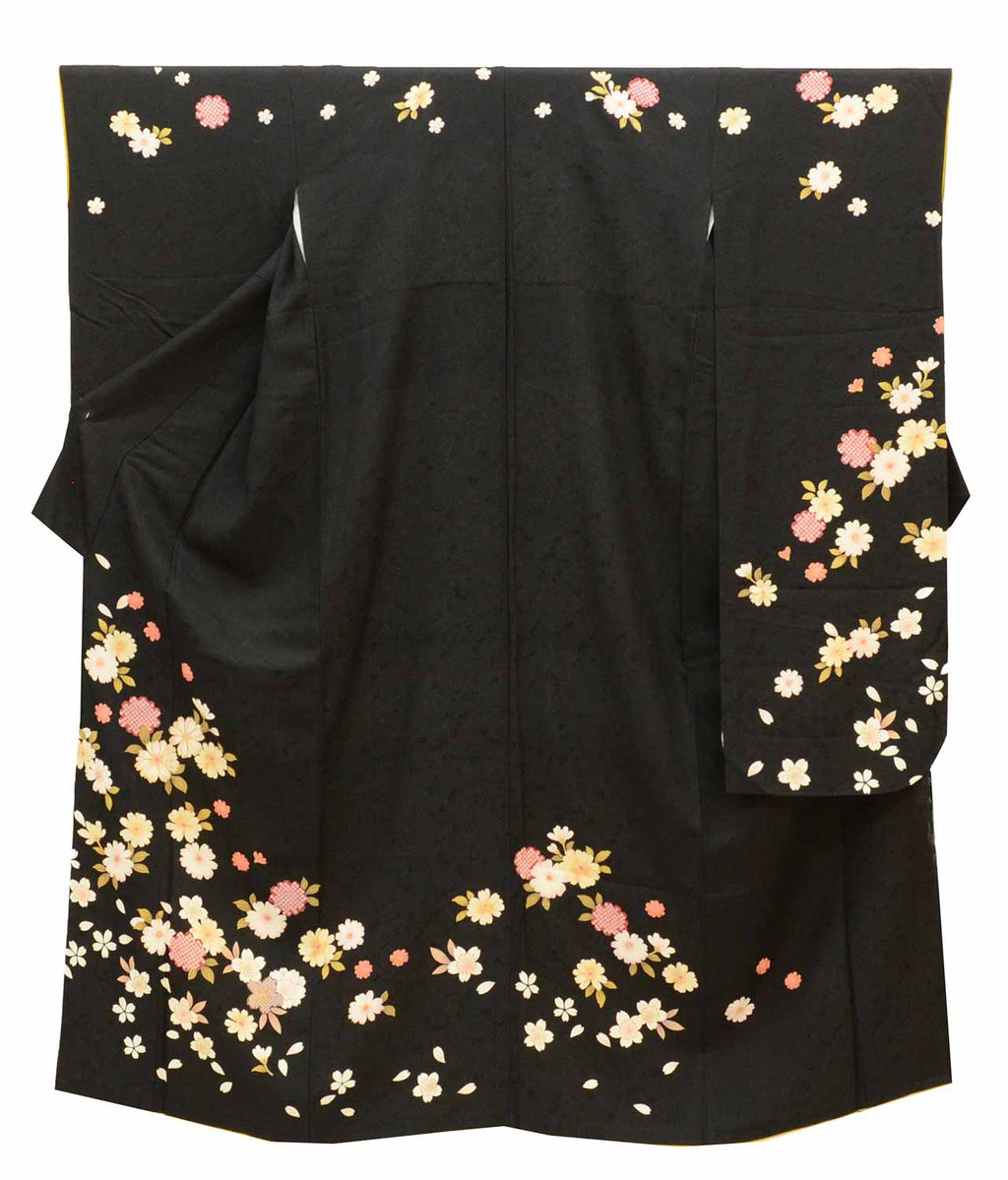 [Used] Recycled Kimono, Furisode (long-sleeved kimono), Vintage Furisode, Pure Silk, Size L, Excellent Condition, Length 162.7cm (64.1in), Sleeve Length 65.7cm (25.9in), Lined, Ready-made, Gold Embroidery, Black, Floral, Reused, uu1763b 