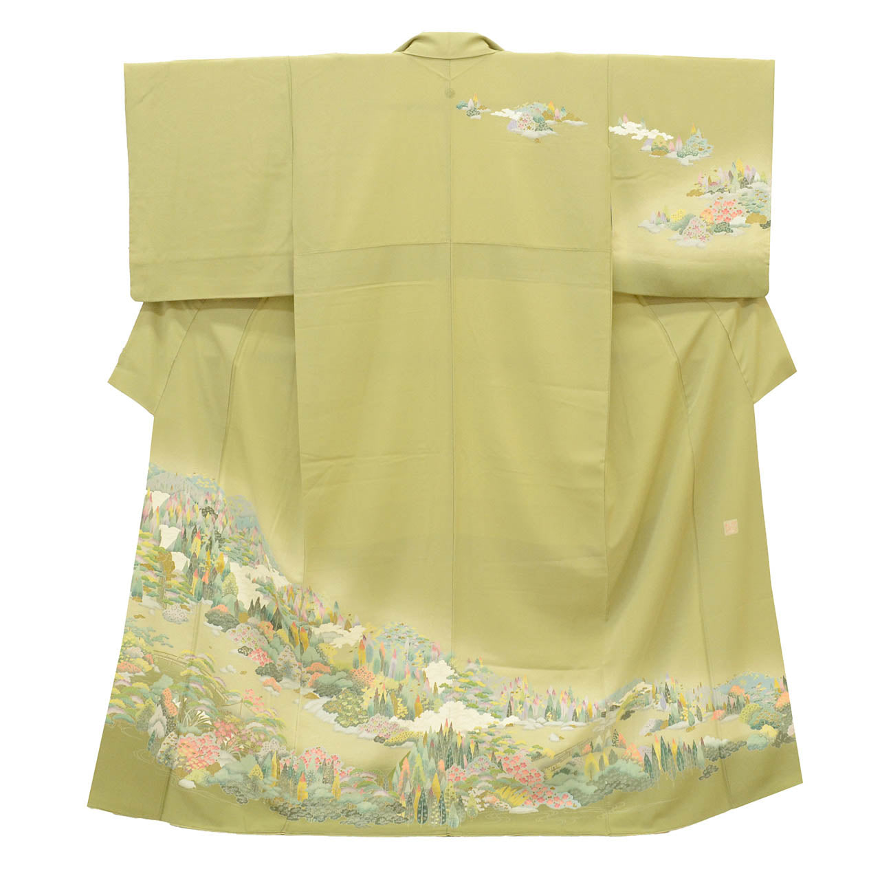 [Used] Recycled Kimono, Visiting Kimono, Pure Silk, Size M (Slightly Plus Size L), Excellent Condition, Length 160cm, Sleeve Length 63.3cm, Lined, Ready-made, Single Crest, Yuzen Dyeing, Artist's Signature, Green Landscape, Reused uu1765b 