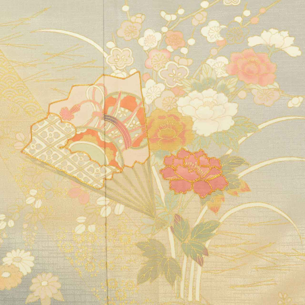 [Used] Recycled Kimono, Visiting Kimono, Pure Silk, Gray, Fan and Four Seasons Flower Pattern, Yuzen Dyeing, Gold Embroidery, Lined, Size M (Slightly Plus Size L), Length 160.2cm, Sleeve Length 63.5cm, Good Condition, Ready-made, Kimono Hitotoki uu1777b 