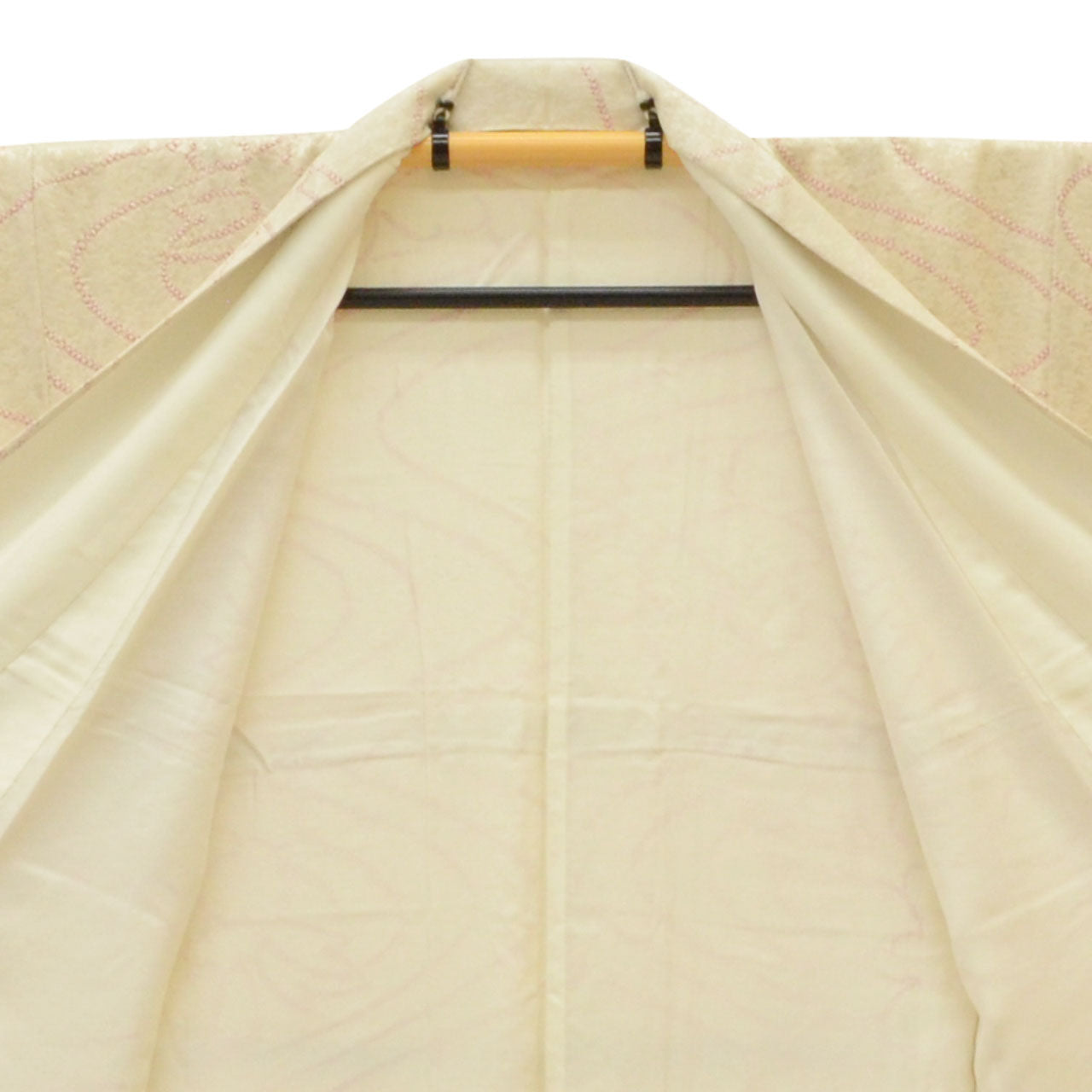 [Used] Recycled Kimono, Komon style, Pure Silk, Size M, Good Condition, Length 159.5cm (62.8in), Sleeve Length 65.5cm (25.8in), Lined, Ready-made, Shibori (tie-dye) pattern, White, Floral, Reused, uu1795b 
