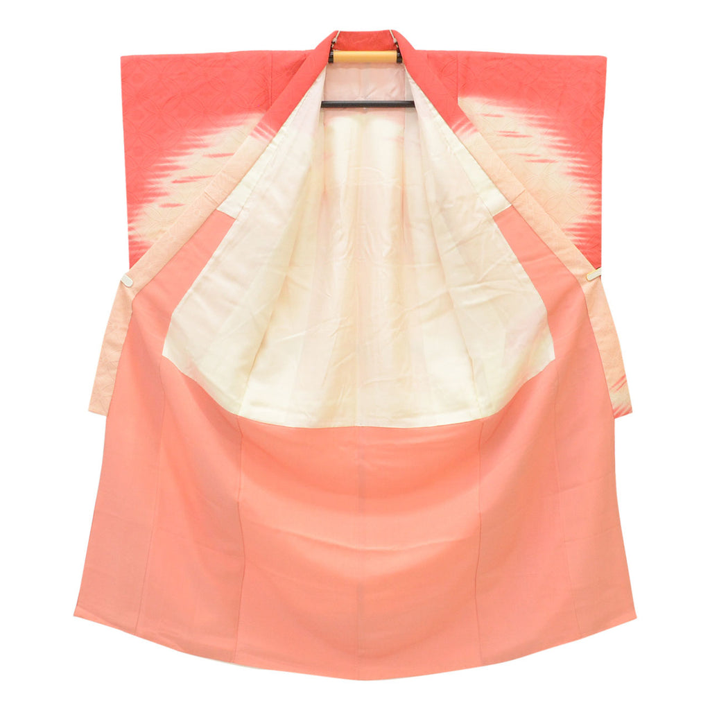 [Used] Recycled Kimono for Girls, Shichi-Go-San (7 years old), Single Kimono, Pure Silk, Ready-made, Sleeve Length 49.5cm (19.5in), Body Length 135.0cm (53.1in), Pink, Shippo (seven treasures) pattern, uu1800b 