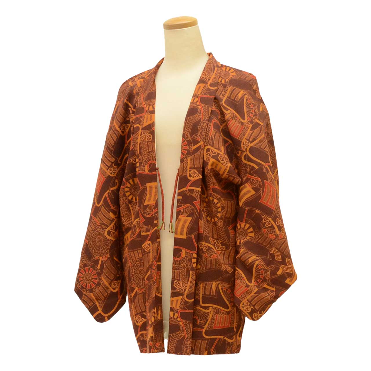 [Used] Silk Haori (short jacket), Recycled Haori, Sleeve length 64.0cm (25.2in), Body length 76.5cm (30.1in), Brown, Imperial carriage pattern, Excellent condition, Comes with haori cord uu1823b 