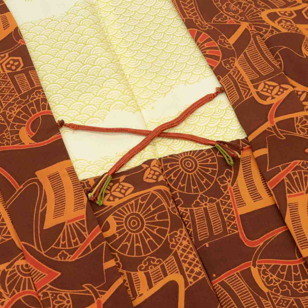 [Used] Silk Haori (short jacket), Recycled Haori, Sleeve length 64.0cm (25.2in), Body length 76.5cm (30.1in), Brown, Imperial carriage pattern, Excellent condition, Comes with haori cord uu1823b 
