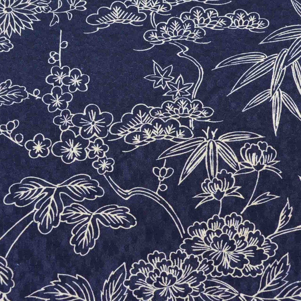 [Used] Silk Haori (short jacket), Recycled Haori, Sleeve length 62.5cm (24.6in), Body length 79.5cm (31.3in), Navy blue, Pine, bamboo, and plum blossom pattern, uu1830b 