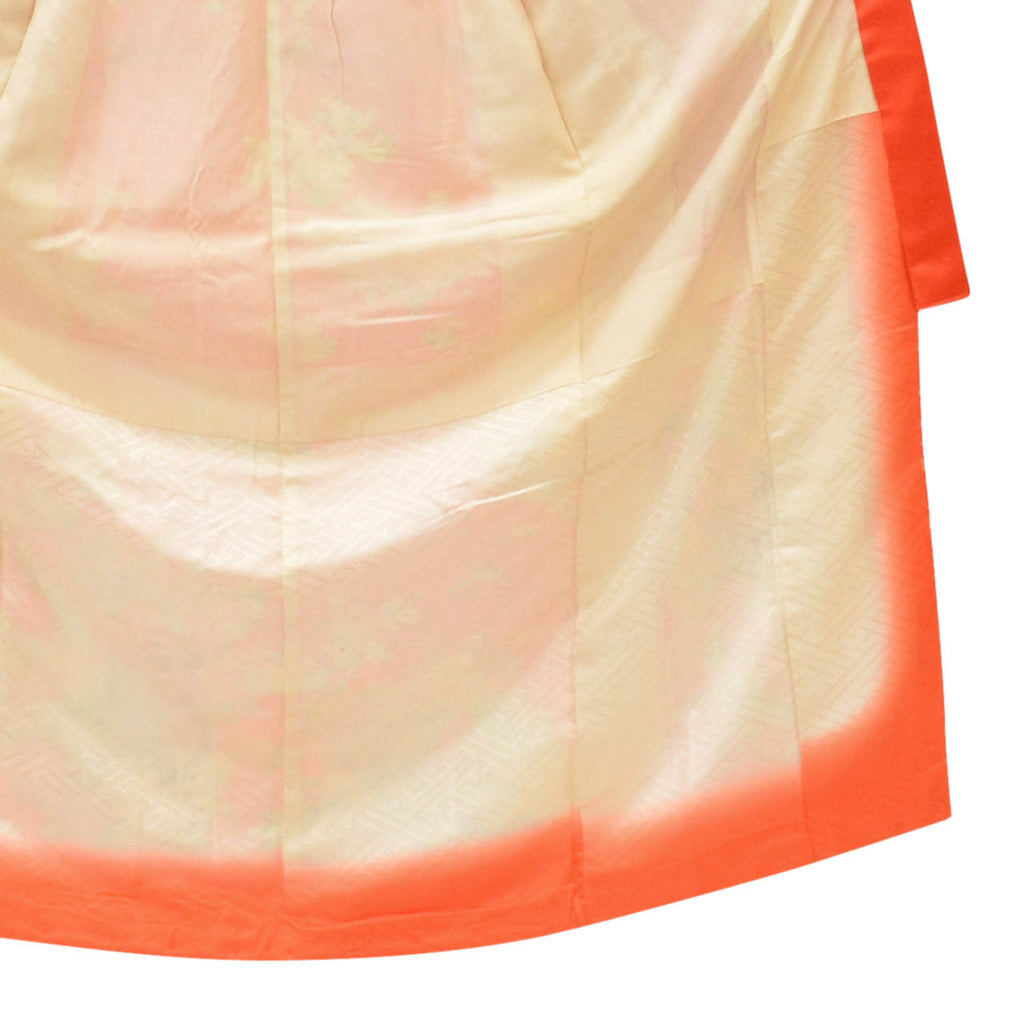 [Used] Recycled Kimono for Girls, Shichi-Go-San (7 years old), Single Kimono, Pure Silk, Ready-made, Sleeve Length 51.5cm (20.3in), Body Length 145.0cm (57.1in), Red, Imperial Carriage Pattern, Gold Embellishments, uu1869b 