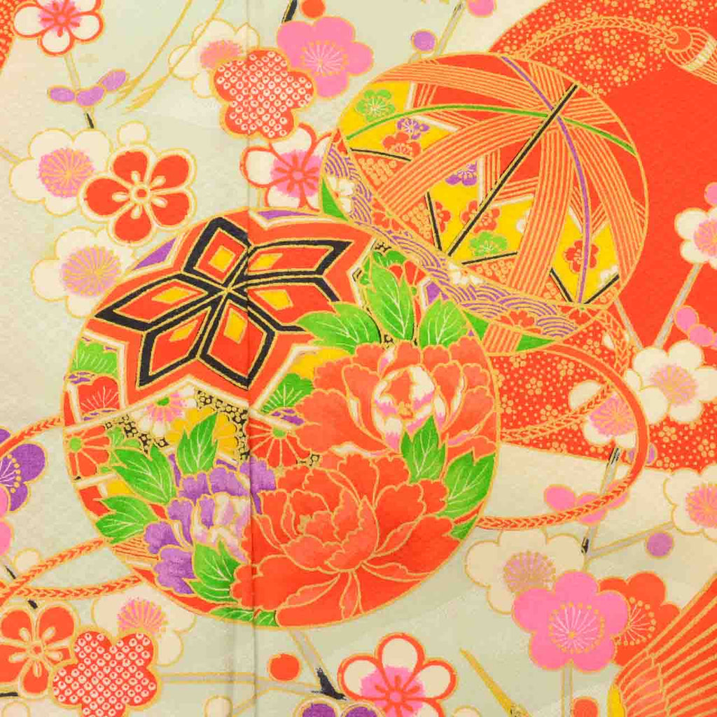 [Used] Recycled Kimono for Girls, Shichi-Go-San (7 years old), Single Kimono, Pure Silk, Ready-made, Sleeve Length 52.0cm (20.5in), Body Length 127.0cm (50.0in), Red, Ball and Crane Pattern, Gold Embellishment, Layered Collar, uu1870b 