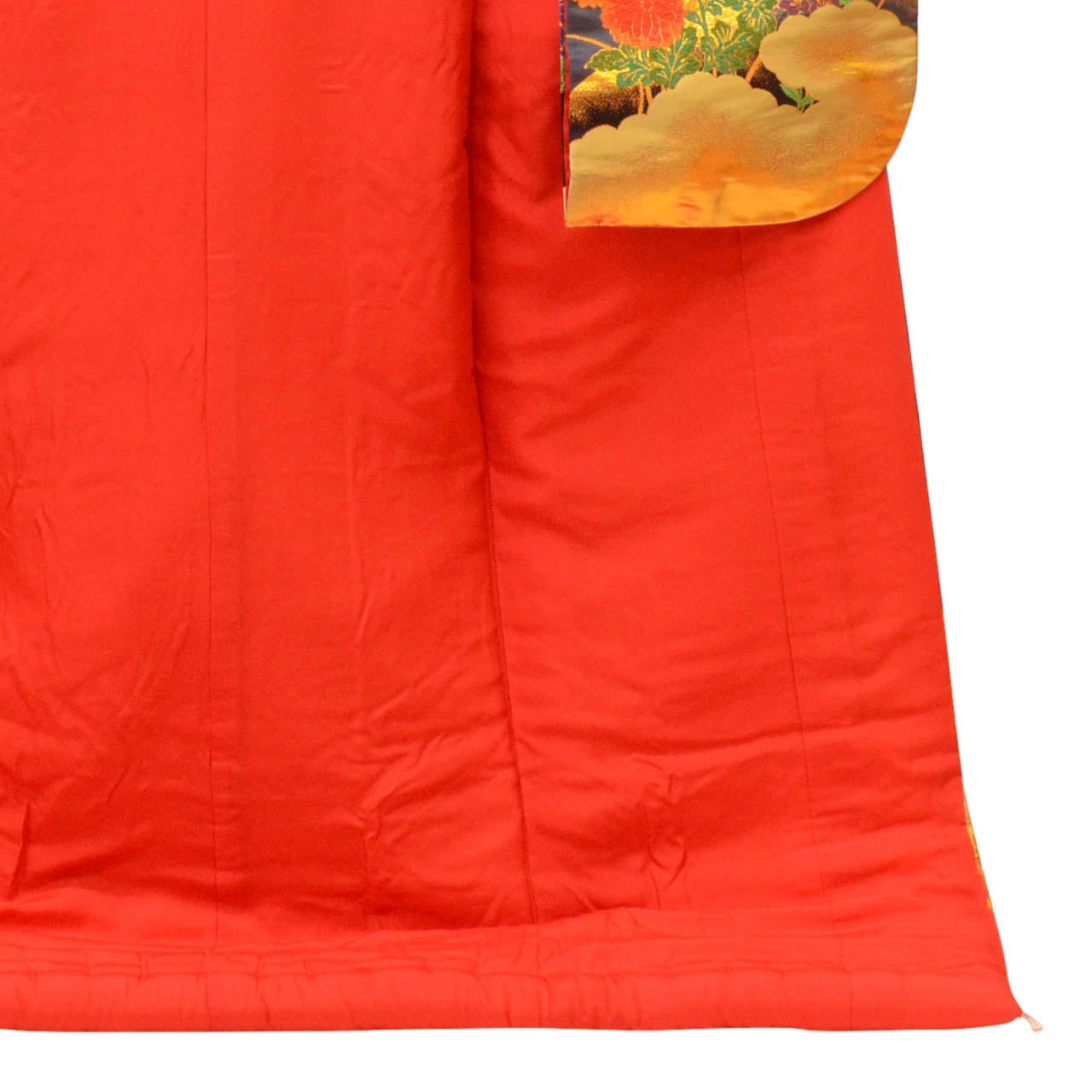 [Used] Recycled Kimono, Irouchikake (Wedding Kimono), Pure Silk, Sleeve Length 67.0cm (26.4in), Body Length 194.0cm (76.4in), Size L, Red, Crane Pattern Embroidery, Tang Weave, Gold Leaf, uu1889b 