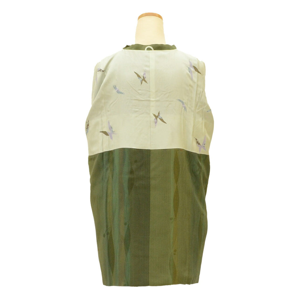 Vintage Japanese Kimono | Michiyuki Coat | Green Silk | Tatewaku Cherry Pattern | Sustainable | uu1918b