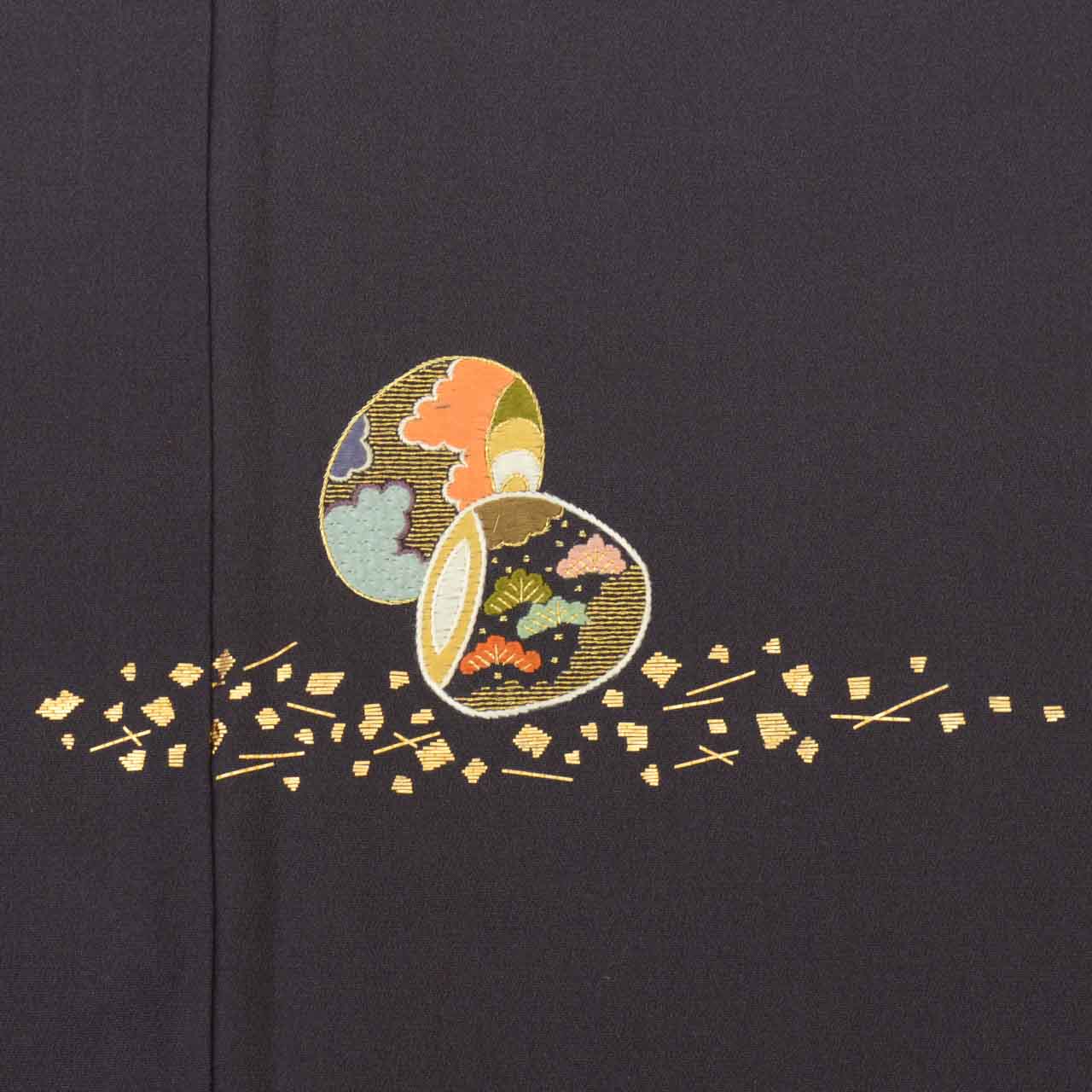 Vintage Japanese Kimono | Tsukesage | Purple Silk | Kai-awase Shell Game | Embroidery | With Kasane-eri | Size M | Sustainable | uu1958b
