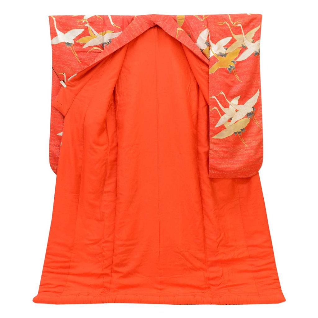 [Used] Recycled Kimono, Irouchikake (Wedding Kimono), Pure Silk, Retro Style, Sleeve Length 66.5cm (26.2in), Body Length 193.0cm (76.0in), Size L, Red, Crane Pattern, Sagura Embroidery, Gold Thread Embroidery, Gold Leaf, uu1960b 