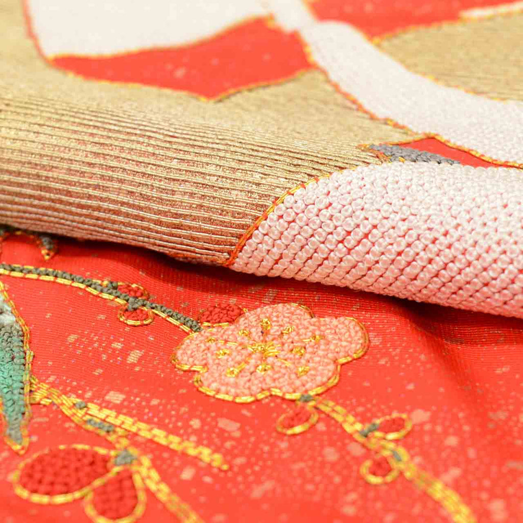 [Used] Recycled Kimono, Irouchikake (Wedding Kimono), Pure Silk, Retro Style, Sleeve Length 66.5cm (26.2in), Body Length 193.0cm (76.0in), Size L, Red, Crane Pattern, Sagura Embroidery, Gold Thread Embroidery, Gold Leaf, uu1960b 