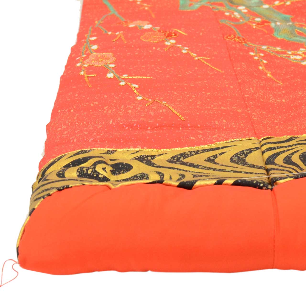 [Used] Recycled Kimono, Irouchikake (Wedding Kimono), Pure Silk, Retro Style, Sleeve Length 66.5cm (26.2in), Body Length 193.0cm (76.0in), Size L, Red, Crane Pattern, Sagura Embroidery, Gold Thread Embroidery, Gold Leaf, uu1960b 