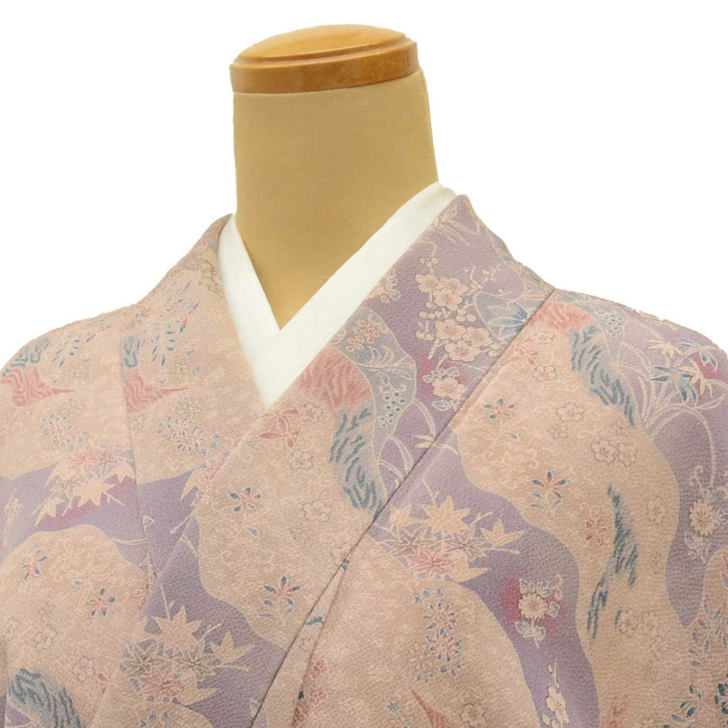 [Used] Recycled Kimono, Komon style, Pure Silk, Size M, Good Condition, Length 157.0cm (61.8in), Sleeve Length 64.0cm (25.2in), Lined, Ready-made, Crepe fabric, Purple, Cloud pattern, Floral design, Silk, Reuse, uu1975b 