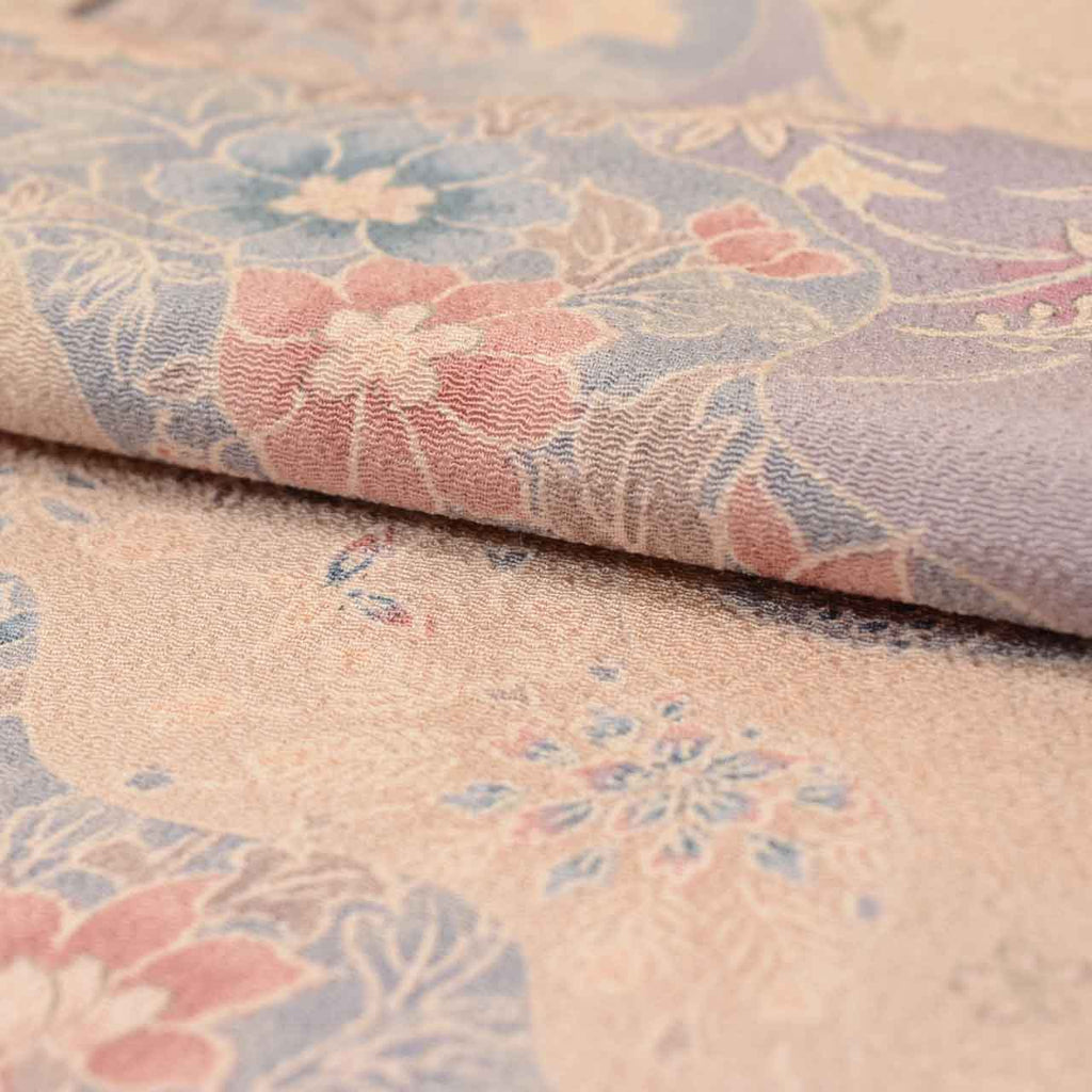 [Used] Recycled Kimono, Komon style, Pure Silk, Size M, Good Condition, Length 157.0cm (61.8in), Sleeve Length 64.0cm (25.2in), Lined, Ready-made, Crepe fabric, Purple, Cloud pattern, Floral design, Silk, Reuse, uu1975b 
