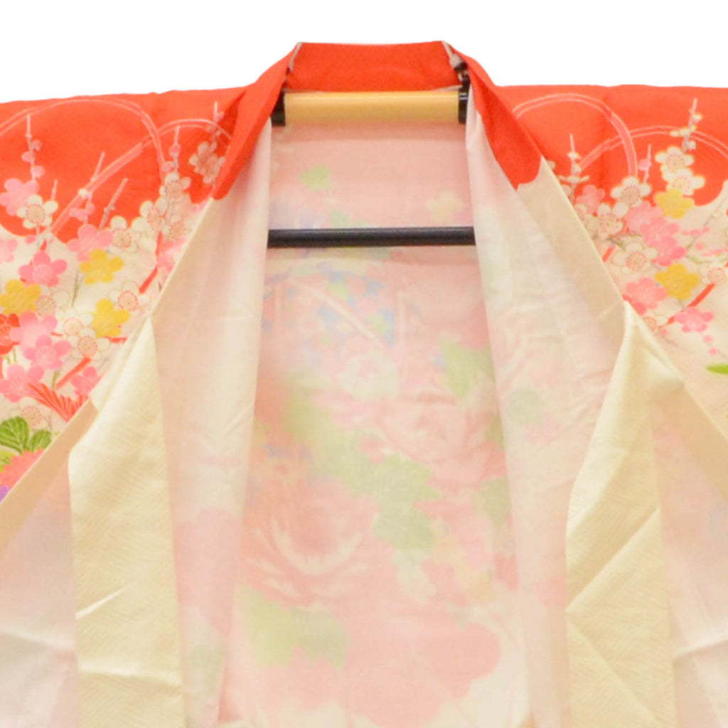 [Used] Recycled Kimono for Baby Girl, One-Piece, Pure Silk, Ready-Made, Sleeve Length 47.0cm (18.5in), Body Length 98.0cm (38.6in), White, Ball and Seasonal Flower Pattern, Comes with Undergarment, Baby, Gold Embellishments, First Kimono uu1989b 