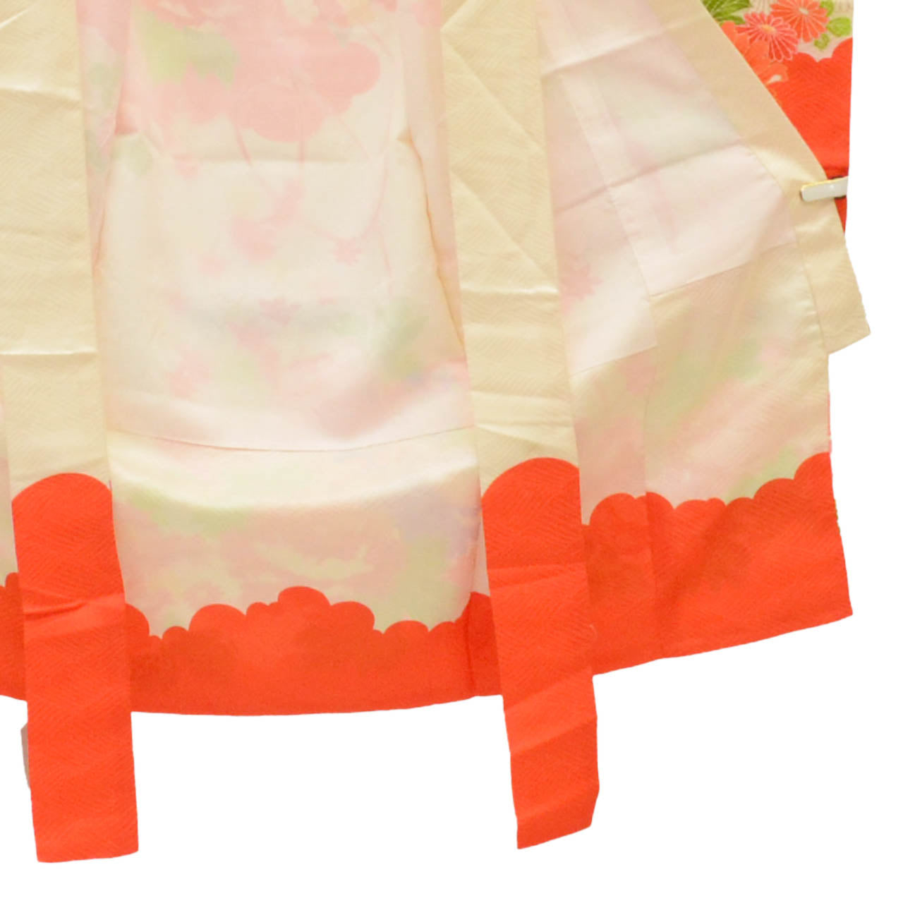 [Used] Recycled Kimono for Baby Girl, One-Piece, Pure Silk, Ready-Made, Sleeve Length 47.0cm (18.5in), Body Length 98.0cm (38.6in), White, Ball and Seasonal Flower Pattern, Comes with Undergarment, Baby, Gold Embellishments, First Kimono uu1989b 