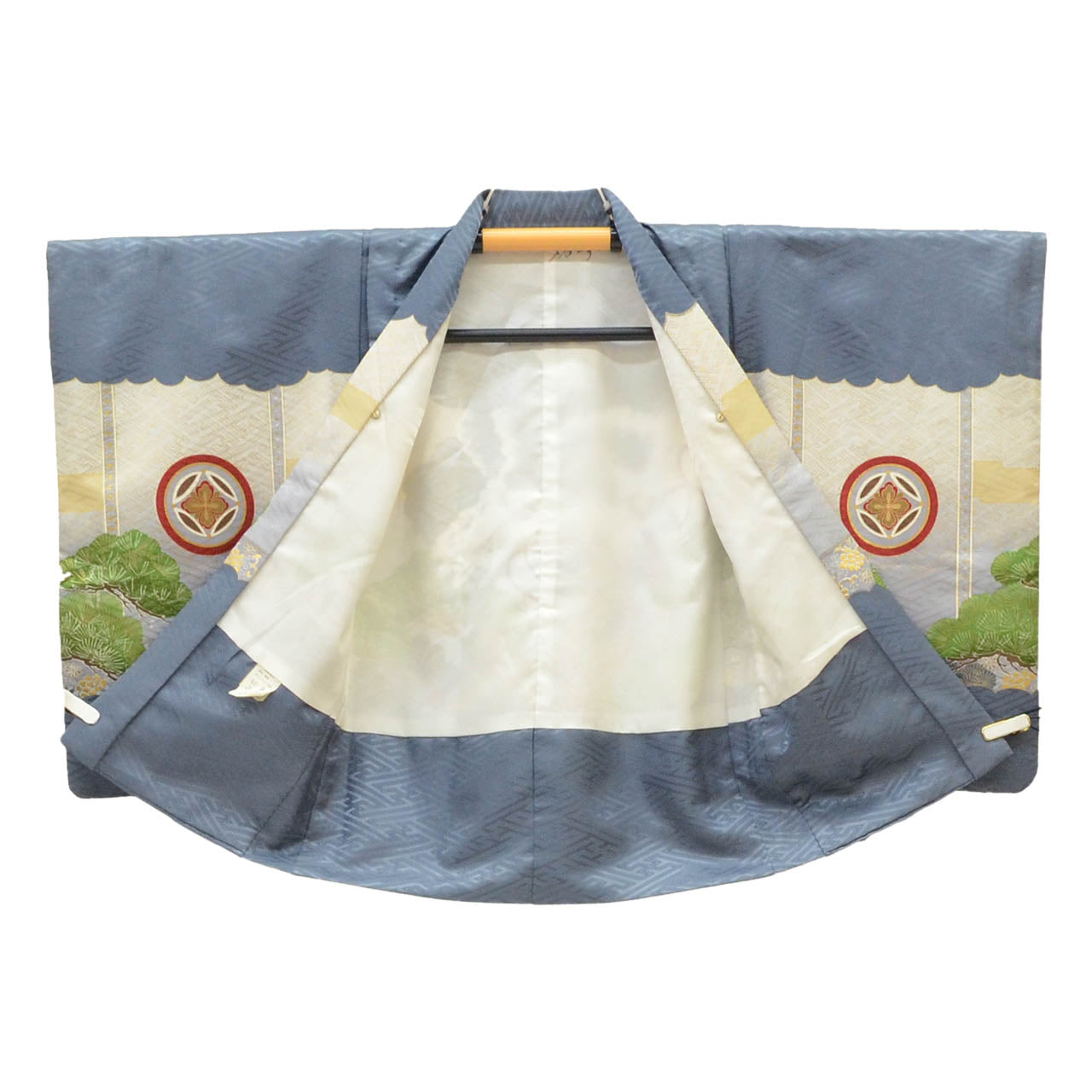 [Used] Recycled Kimono, Children's Kimono, Haori, and Hakama Set, Boys, Synthetic Fiber, Ready-made, Sleeve Length 46.8cm (18.4in), Body Length 100.0cm (39.4in), Gray, Hawk and Drum Pattern, Includes Nagajuban (Undergarment) uu1998b 