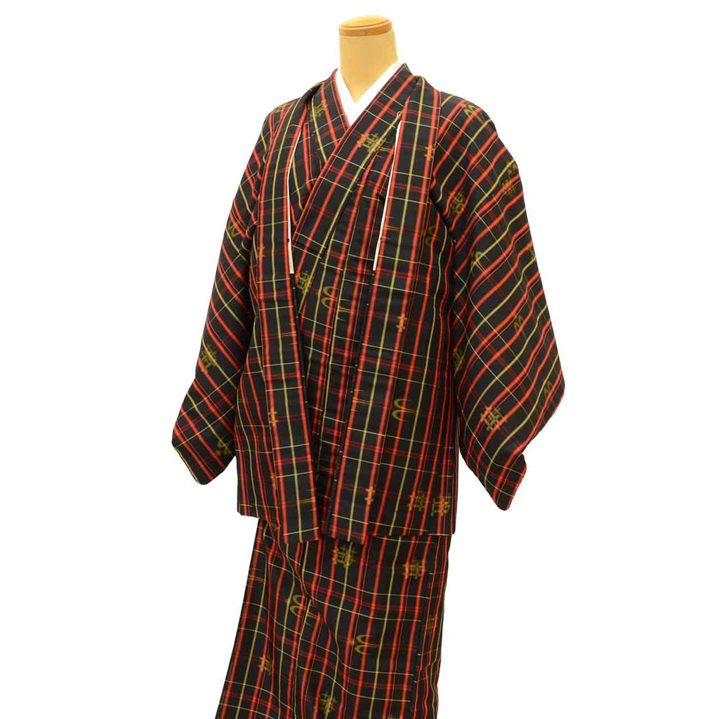 Vintage Japanese Kimono | Women's Oshima Tsumugi Ensemble | Black Silk | Lattice Kasuri | Size M | Sustainable | uu2034b