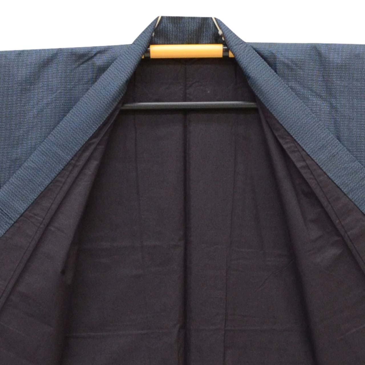[Used] Recycled Kimono and Haori Set Ensemble for Men, Oshima Tsumugi Silk, Unused, Sleeve Length 69.5cm, Body Length 146cm, Size L, Navy Blue, Tortoiseshell Pattern, Includes Nagajuban (undergarment), Obi (sash), and Haori Cord. (uu2050b) 