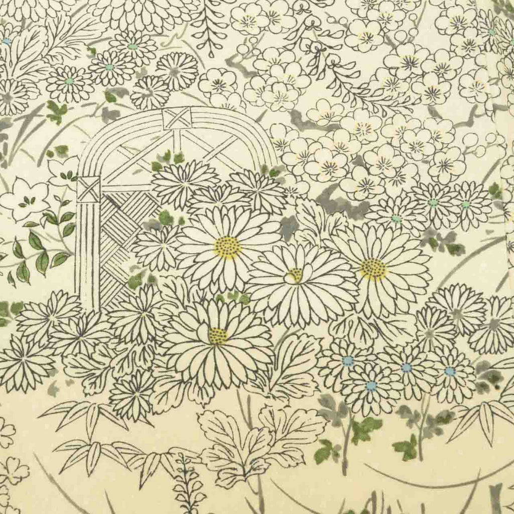 [Used] Recycled Kimono, Komon style, Pure Silk, Size M, Good Condition, Length 160.5cm (63.2in), Sleeve Length 64.5cm (25.4in), Lined, Ready-made, White, Four Seasons Floral Pattern, Reused uu2145b 