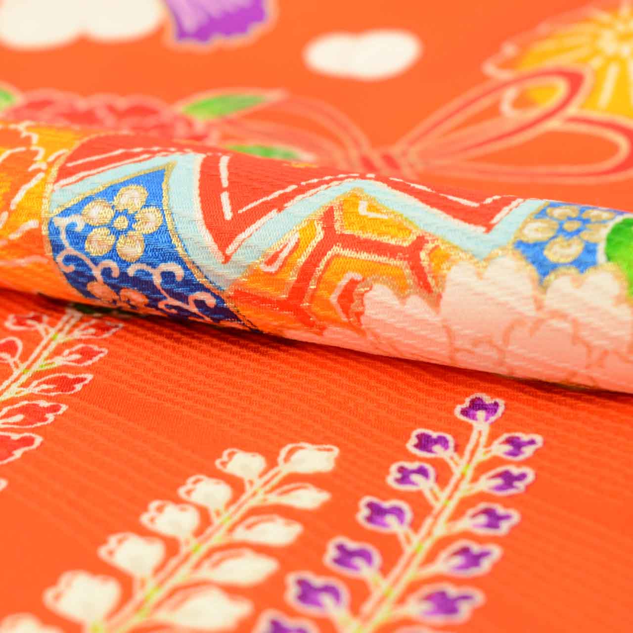 [Used] Recycled Kimono for Baby Girl's First Shrine Visit, One-Piece, Pure Silk, Ready-Made, Sleeve Length 40.5cm (15.9in), Body Length 86.0cm (33.9in), Orange, Ball and Hairpin Pattern, with Haori (short jacket), Gold Embroidery, First Kimono, uu2155b 