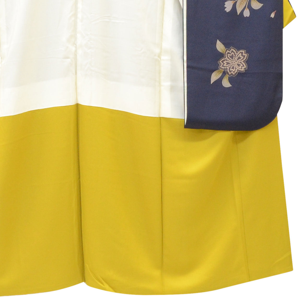 [Used] Recycled Kimono, Furisode (long-sleeved kimono), Vintage Furisode, Pure Silk, Size M (slightly larger than L), Special Item, Length 156.5cm (61.6in), Sleeve Length 64.0cm (25.2in), Lined, Reused uu2169b 