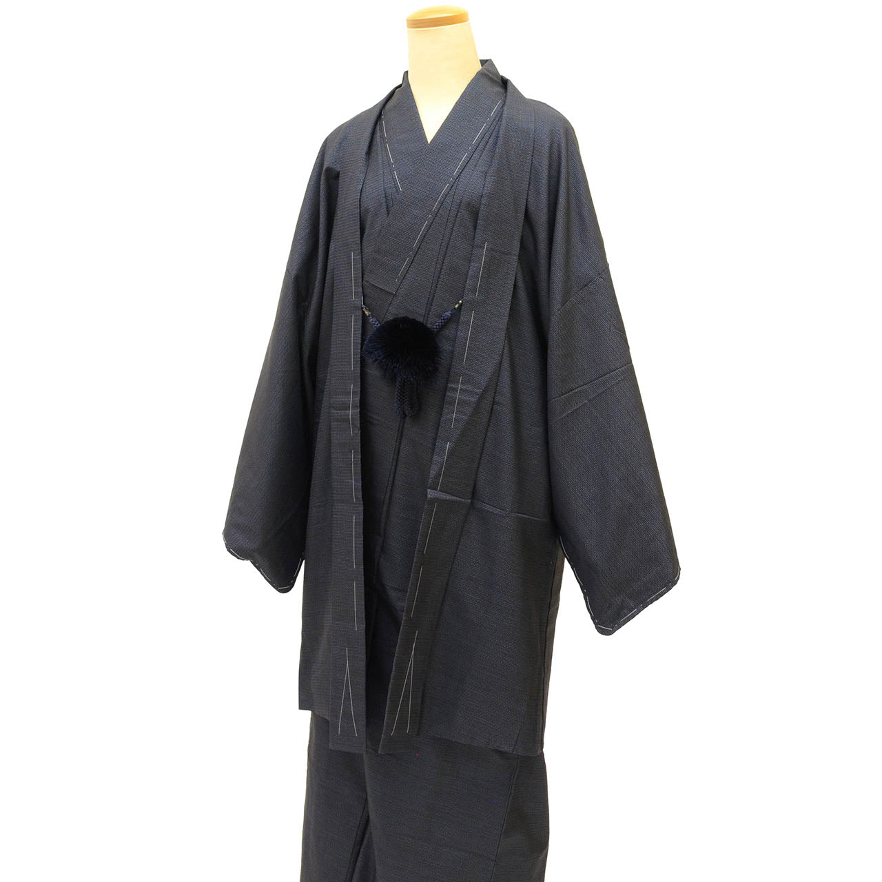 [Used] Recycled Kimono and Haori Set Ensemble for Men, Oshima Tsumugi Silk, Unused, Sleeve Length 72.6cm (28.6in), Body Length 147.0cm (57.9in), Size L, Navy Blue, Tortoiseshell Pattern, with Haori Cord, Men's uu2194b 