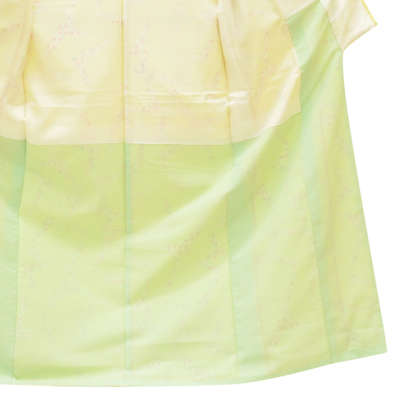 Vintage Japanese Kimono | Tsumugi | Green Silk | Geometric Kasuri | Size M | Sustainable | uu2201b