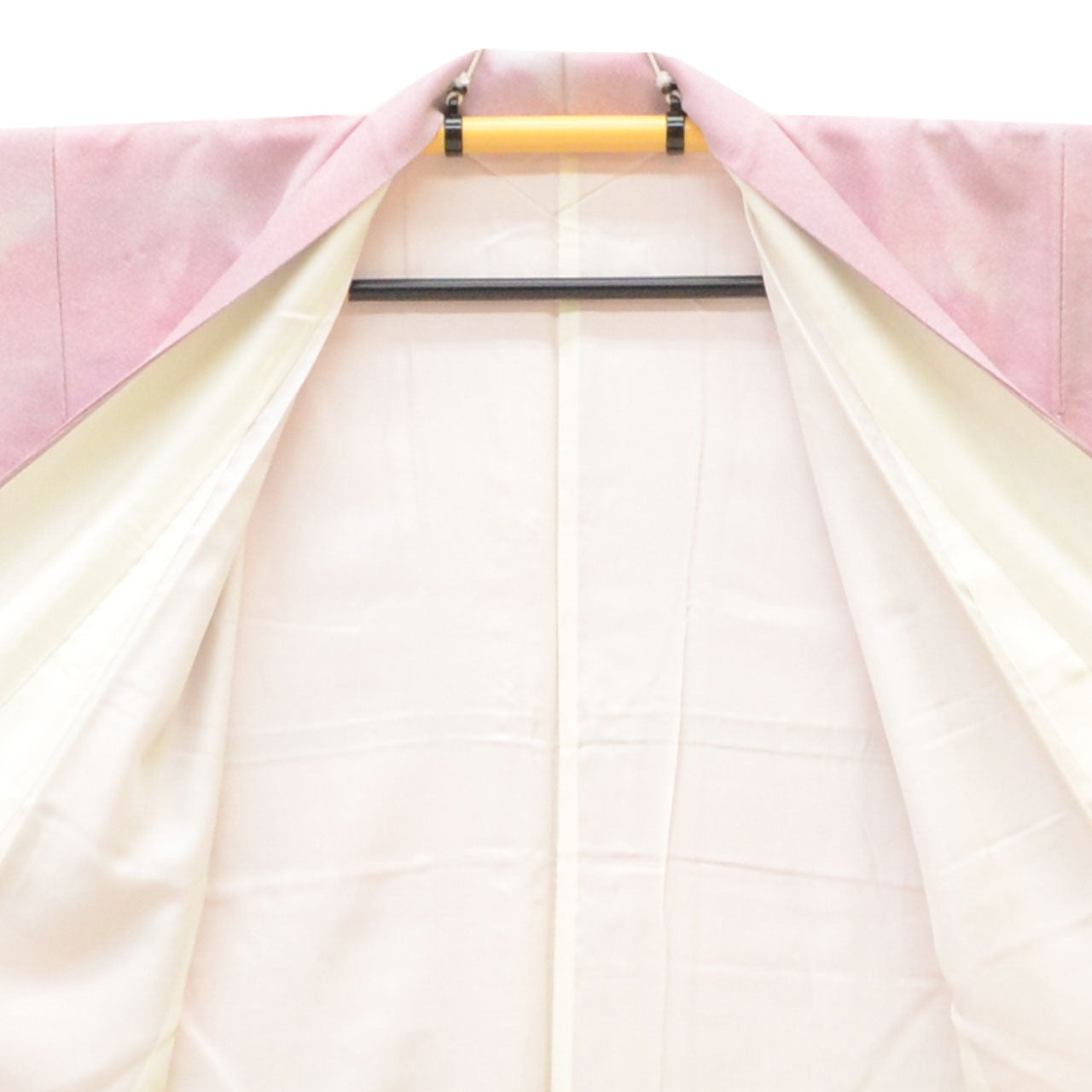 [Used] Recycled Kimono, Komon Kimono, Pure Silk, Size L, Excellent Condition, Length 161.5cm (63.6in), Sleeve Length 63.3cm (24.9in), Lined, Ready-made, Beautiful Condition, Purple Gradation, SILK, Reuse uu2213b 