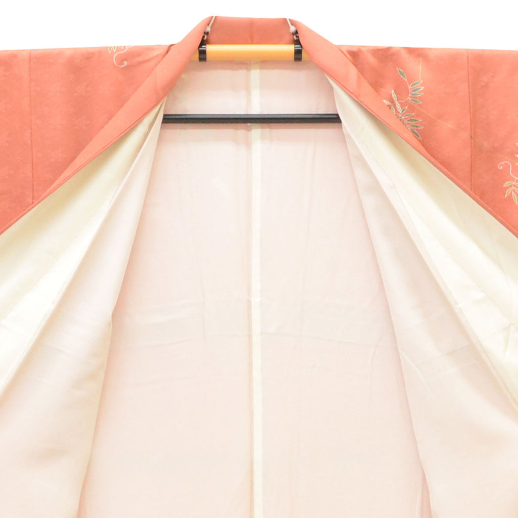 [Used] Recycled Kimono, Visiting Kimono, Pure Silk, Size M (Slightly Plus Size L), Excellent Condition, Length 160.0cm (63.0in), Sleeve Length 64.7cm (25.5in), Lined, Ready-made, Gold Embroidery, Gold Leaf, Brown, Floral Pattern, Silk, Reused, uu2214b 