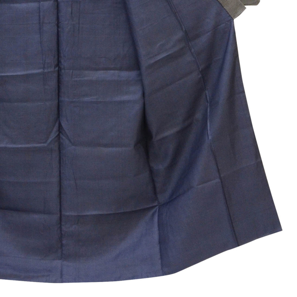 [Used] Recycled Kimono and Haori Set Ensemble for Men, Oshima Tsumugi Silk, Sleeve Length 67.5cm (26.6in), Body Length 143.5cm (56.5in), Size M, Black, Mosquito Pattern, with Obi Belt and Haori Cord, Men's uu2276b 