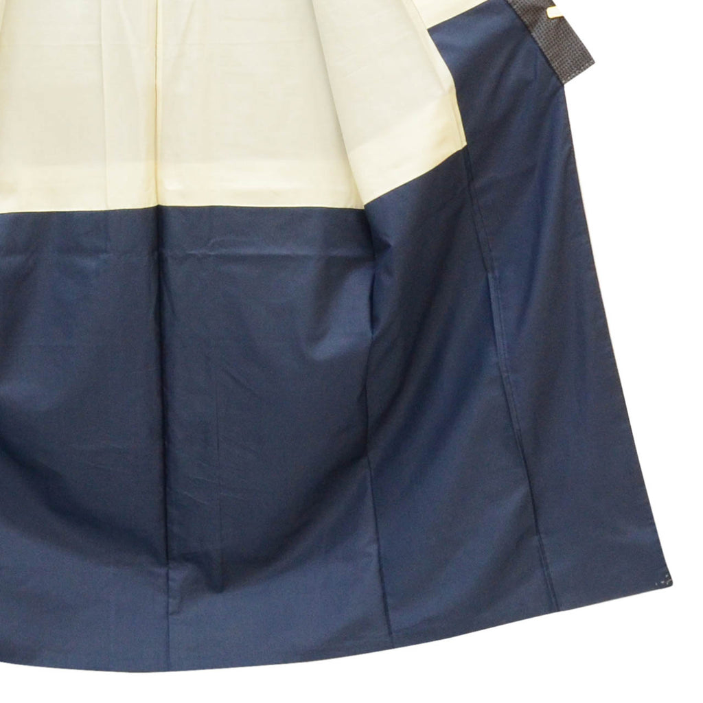 [Used] Recycled Kimono and Haori Set Ensemble for Men, Oshima Tsumugi Silk, Sleeve Length 68.7cm (27.0in), Body Length 143.5cm (56.5in), Size M, Navy Blue, Kasuri Pattern, with Haori Cord, Men's uu2289b 