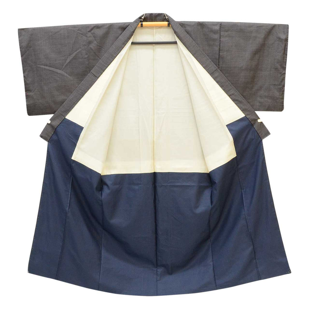 [Used] Recycled Kimono and Haori Set Ensemble for Men, Oshima Tsumugi Silk, Sleeve Length 68.7cm (27.0in), Body Length 143.5cm (56.5in), Size M, Navy Blue, Kasuri Pattern, with Haori Cord, Men's uu2289b 