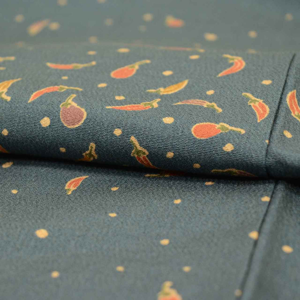[Used] Recycled Kimono, Komon style, Pure Silk, Size M, Excellent Condition, Length 160.0cm (63.0in), Sleeve Length 62.8cm (24.7in), Lined, Ready-made, Green, Vegetable and Arare pattern, Silk, Reuse uu2306b 